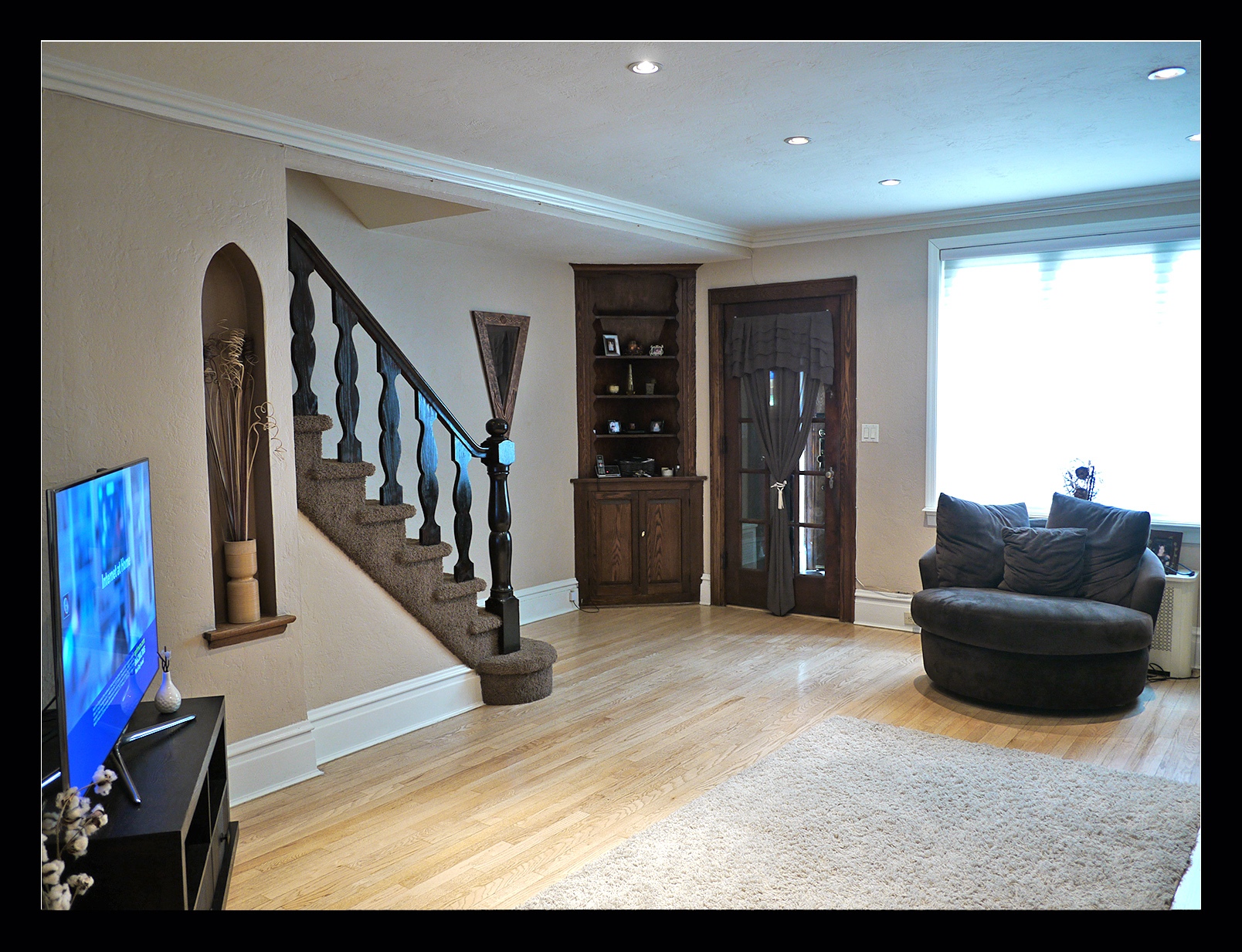 Home for sale in Glendale, Queens • Sold by Bart