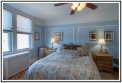 Single Family Home In Middle Village