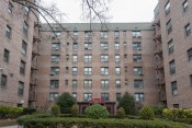 One Bedroom Co-op in Forest Park