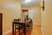 Modern One Bedroom Co-op in Forest Park