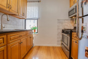 Modern One Bedroom Co-op in Forest Park