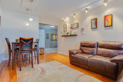 Modern Two Bedroom in Forest Park Co-ops