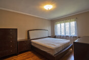 Middle Village House For Rent