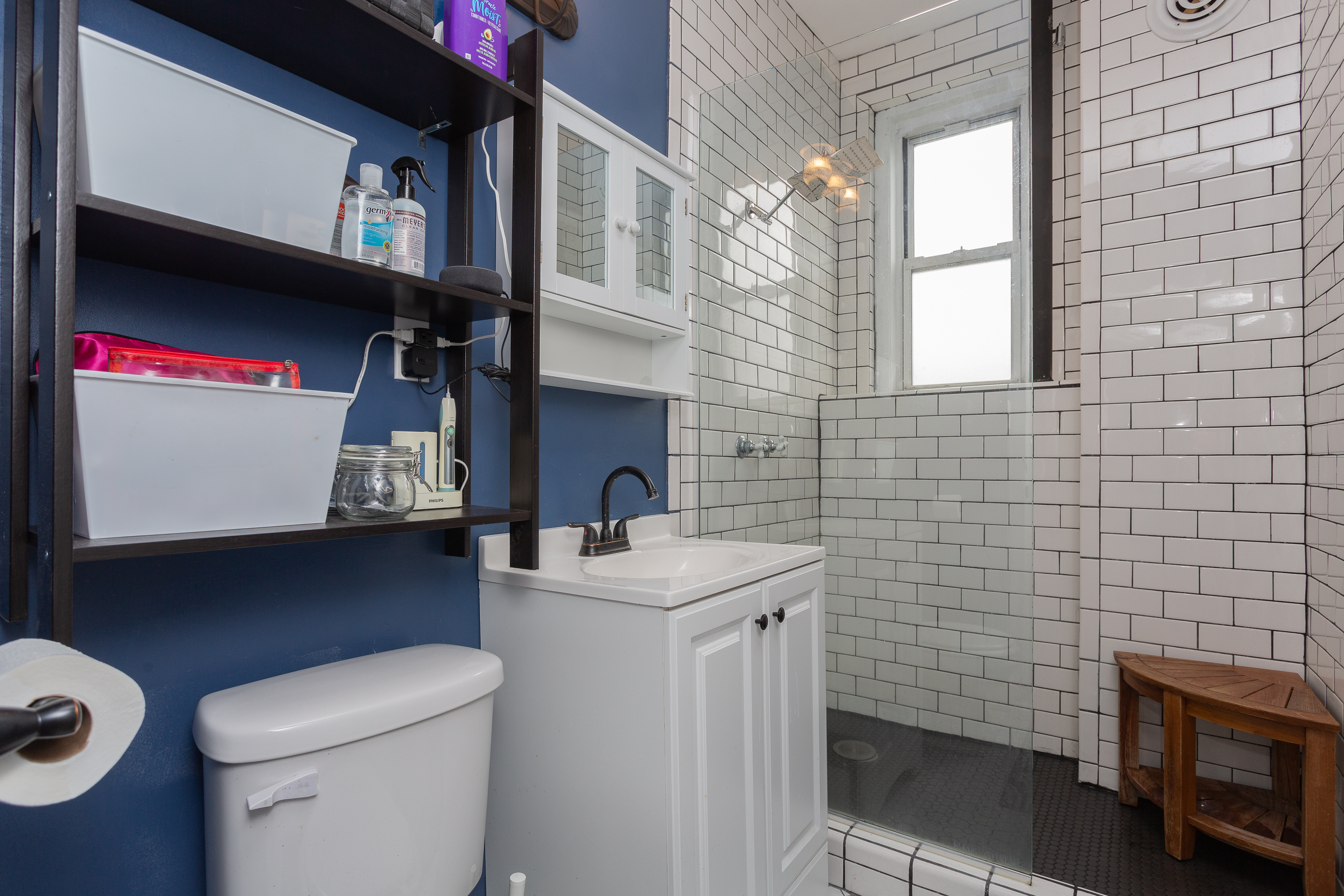 Woodside Two Bedroom Coop • Sold by Bart