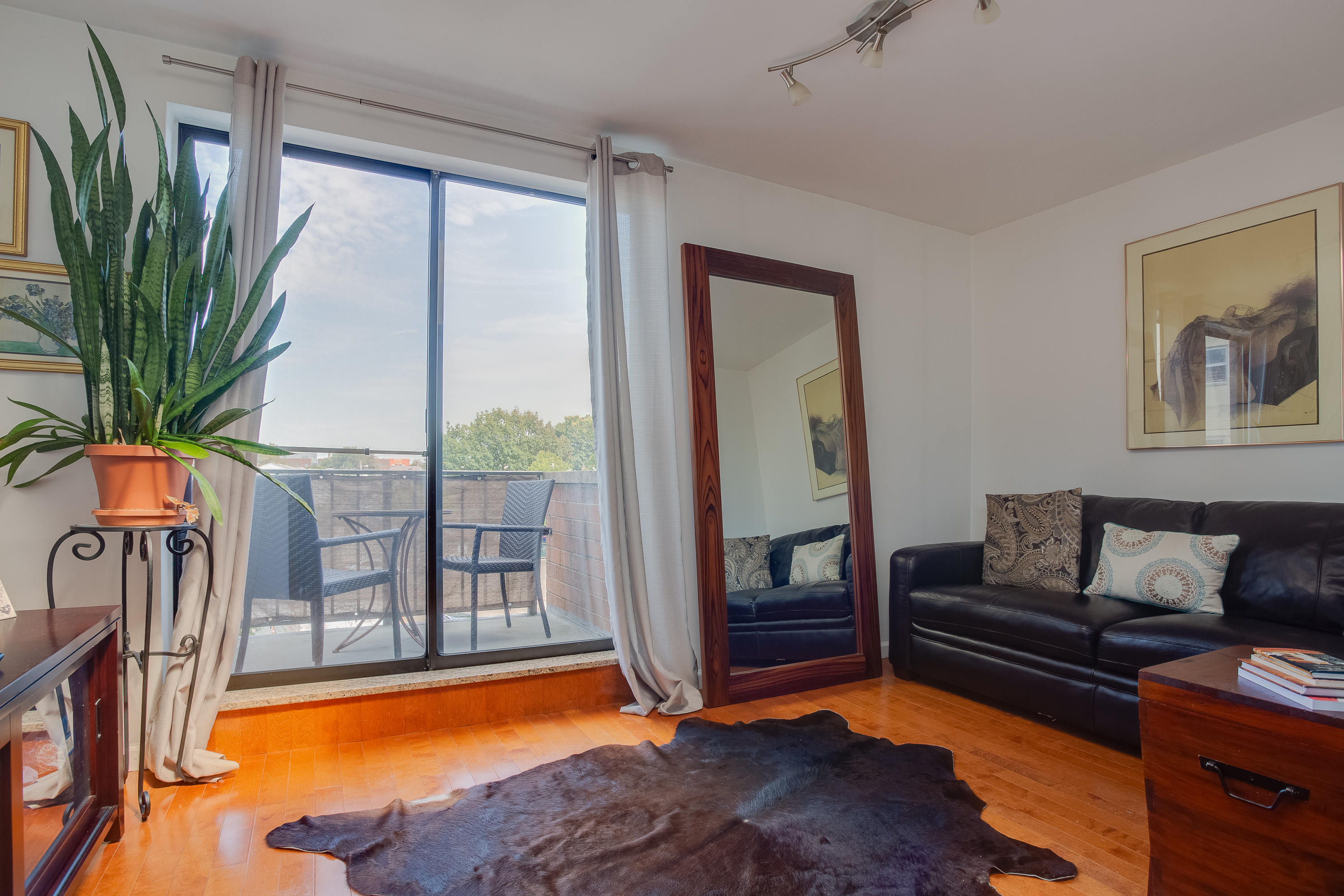 Maspeth One Bedroom Condo For Sale • Sold by Bart