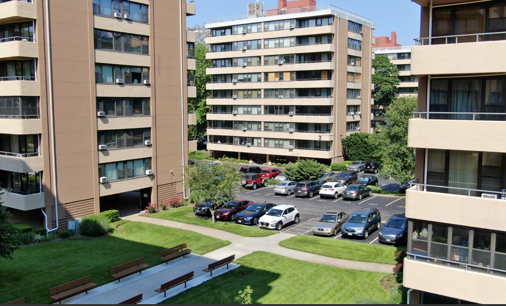 Beechhurst 3 Bedroom Coop • Sold by Bart