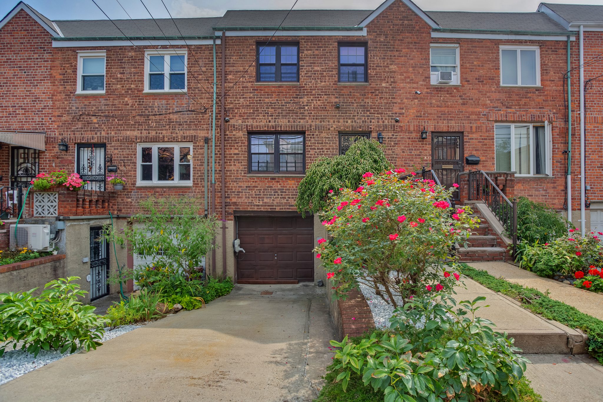 Middle Village homes for sale Archives • Sold by Bart